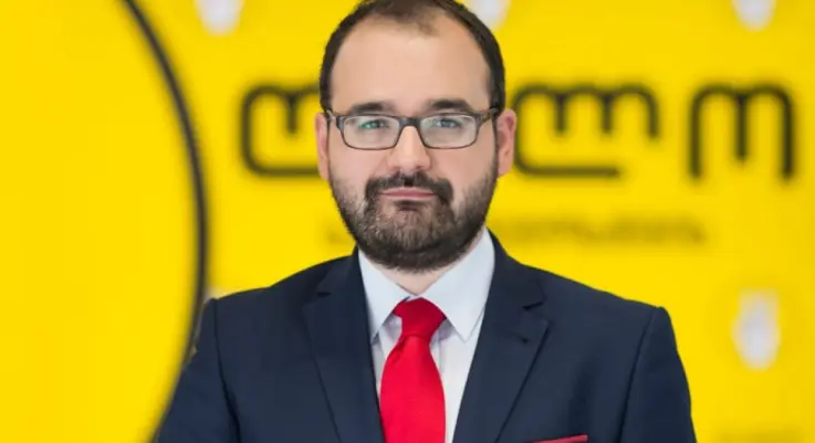 ექვსი წლის წინ ივანიშვილმა თქვა, რომ პირად რესურს გაიღებდა წყალტუბოს ეკონომიკურ-ტურისტული რეაბილიტაციისთვის, მაგრამ ექვსი წლის თავზე მას არც ერთი სასტუმრო არ გამოუსყიდია