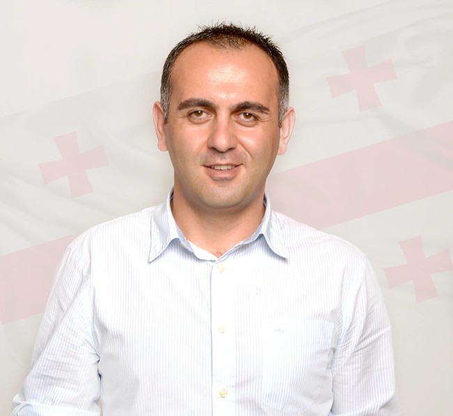 მირდატ ქამადაძე